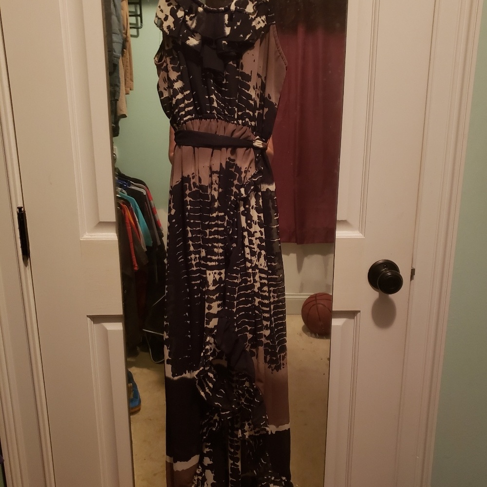 Dress - Picture 2 of 3